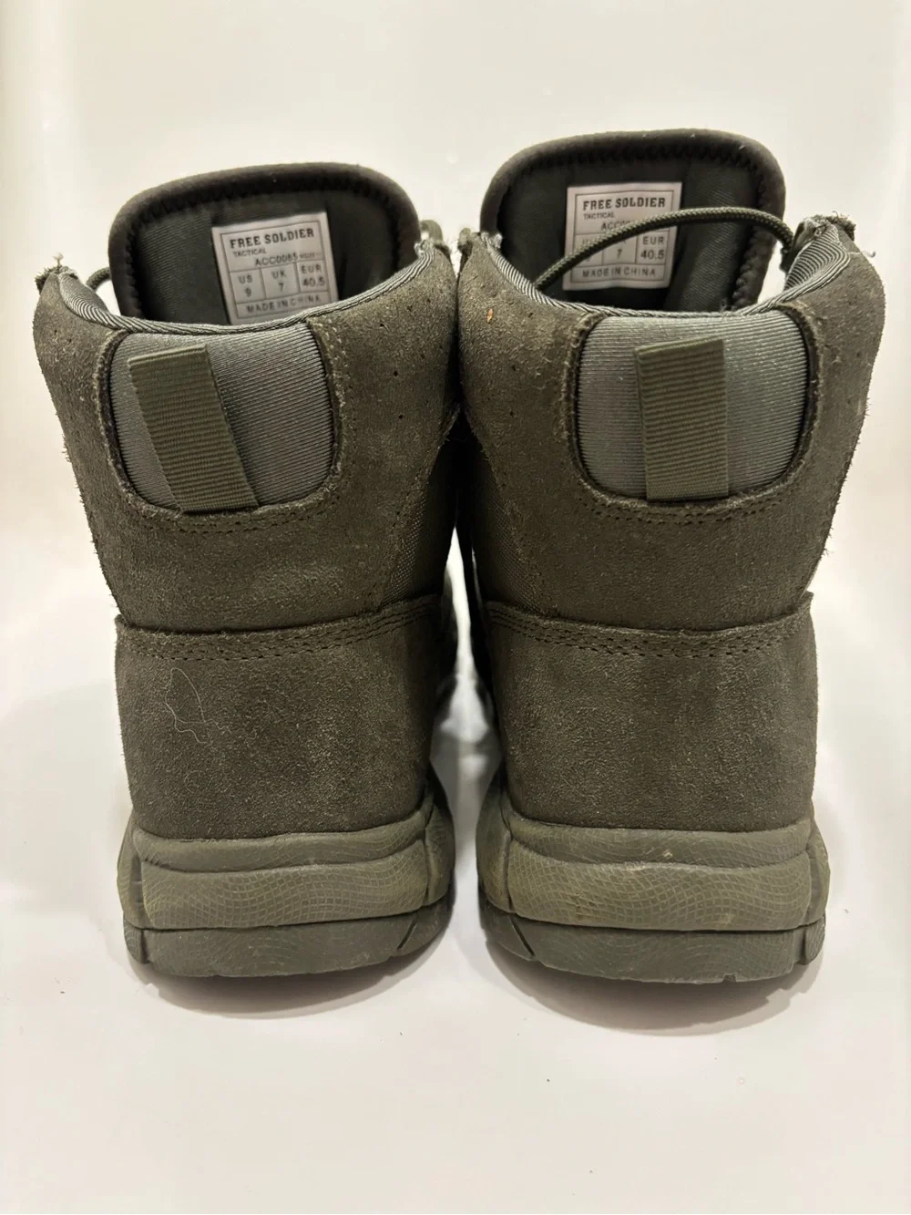 Free Soldier Women’s Lightweight Waterproof Green Work Boots in size 9
